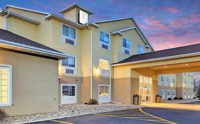 Estherville Hotel & Suites